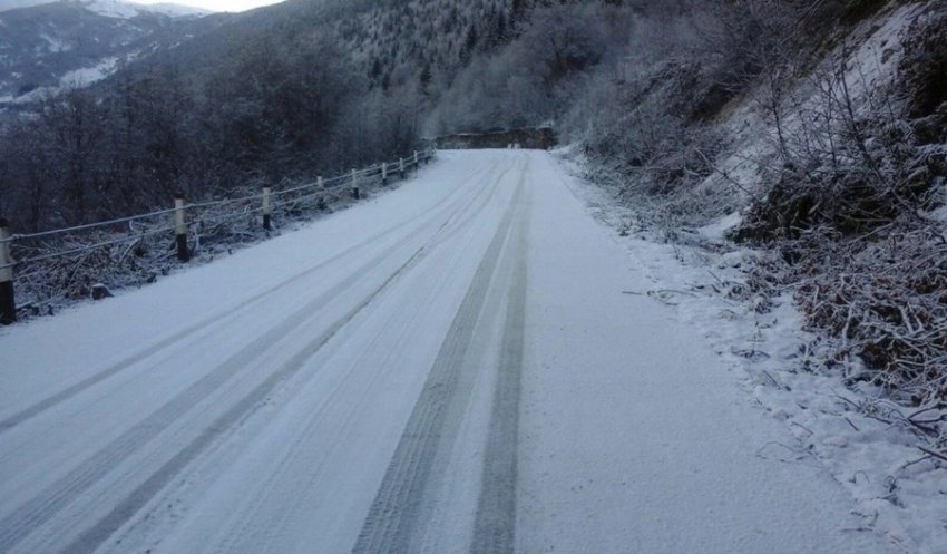 ჟინვალი-შატილის მონაკვეთზე ავტოტრანსპორტის მოძრაობა აკრძალულია